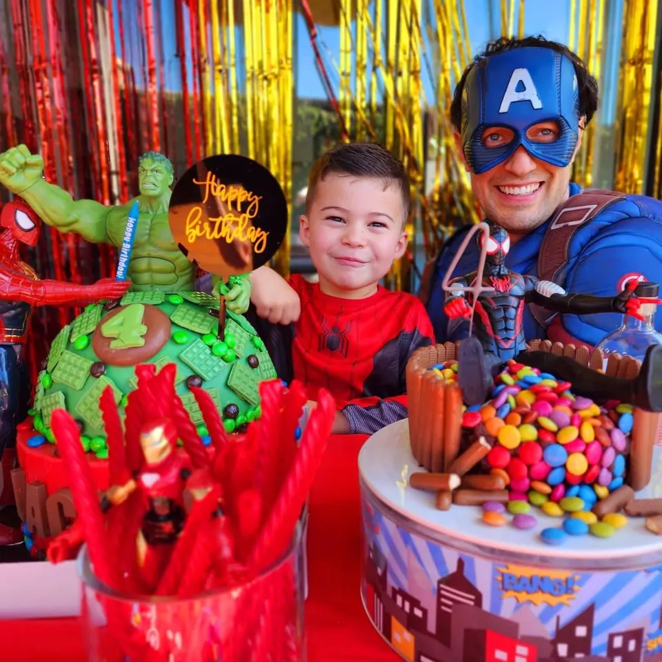 Captain America party entertainer with birthday boy in Spider-Man costume and Avengers-themed 4th birthday cake with Hulk topper in Melbourne